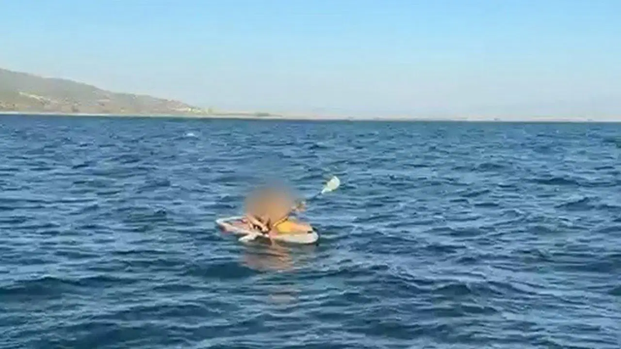 Aydın'da Kürek Sörfü Sırasında Akıntıya Kapılan İki Kişi Sahil Güvenlik Tarafından Kurtarıldı