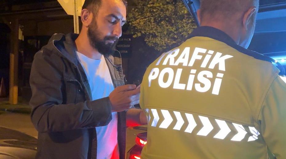 Kayseri'de Alkollü Sürücünün Polislere Yüksek Tonda Tepkisi