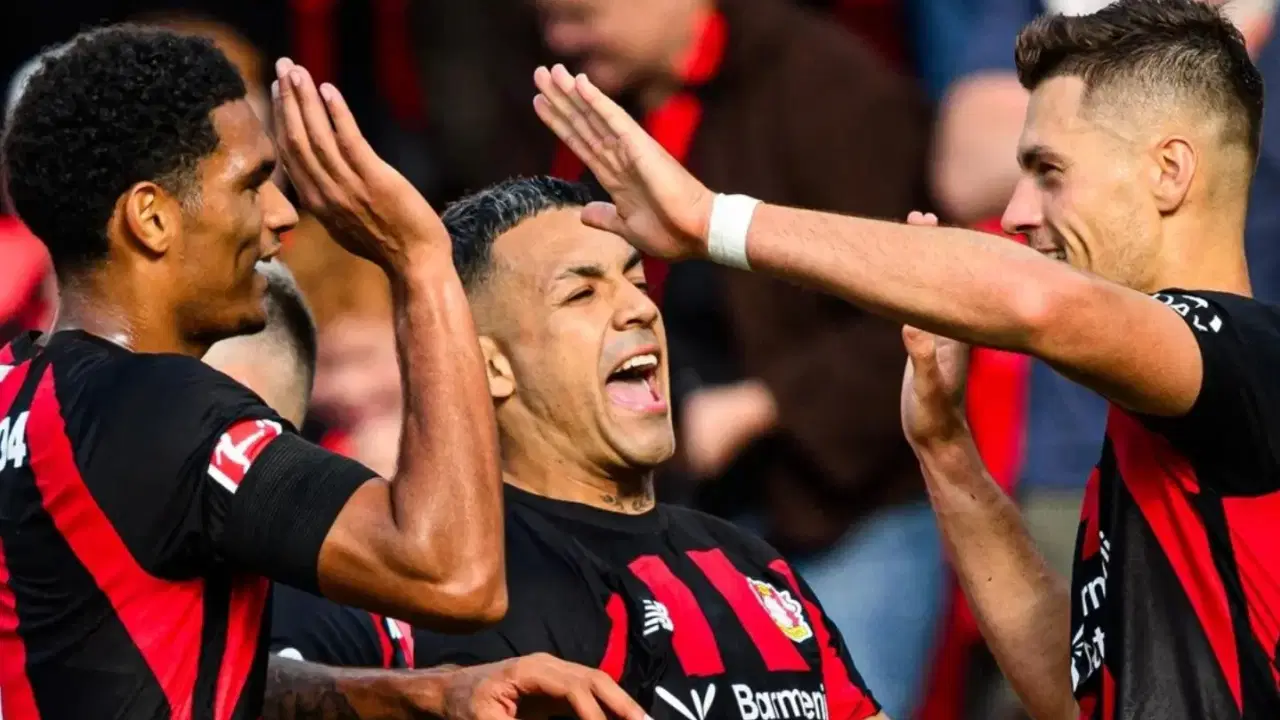 Bayer Leverkusen, Ev Sahipliğinde Rakibini 2-0 Yendi