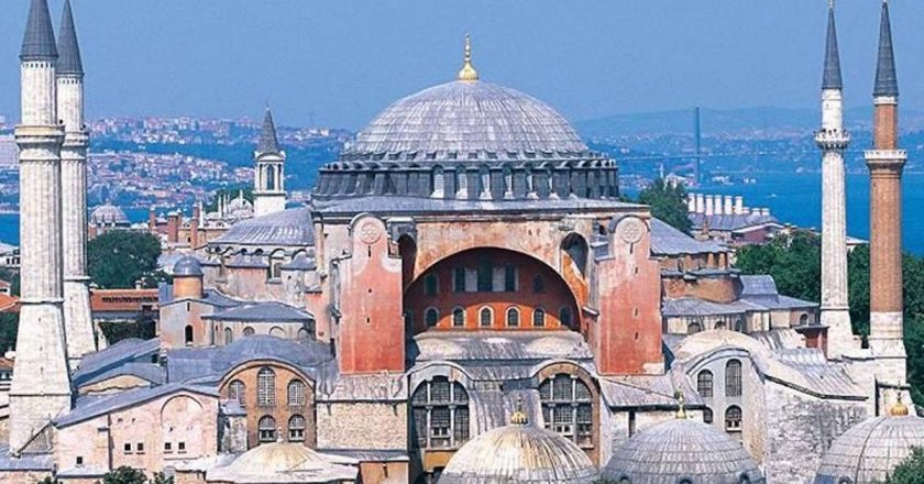 Ayasofya Camii nerede ve nasıl gidilir?  Ayasofya caminin tarihi ve özellikleri