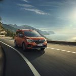 Renault hafif ticari araçtaki konumunu yeni modeliyle güçlendiriyor: Yeni Renault Kangoo Multix satışta – AUTOMOTIV