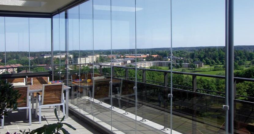 Katlanır Cam Balkon Sistemleri ile Evinizi Yenileyin