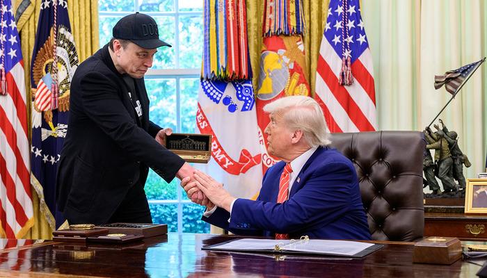 Trump'ı bir yerden diğerine vurdu! Elon Musk'tan bir adım geri dön: “Trump hakkındaki bazı eylemlerimden üzgünüm”