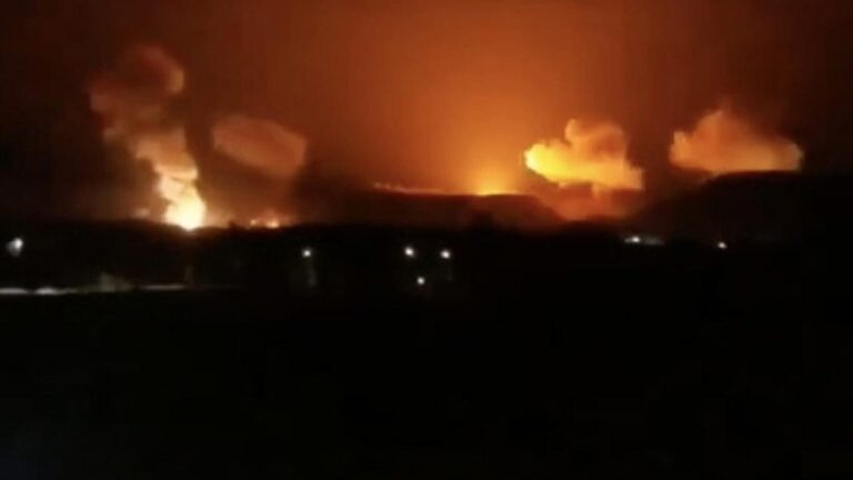 İsrail Ordusu Yemen'deki Houthi Liderlerini hedefleyen uçak çekimleri yaptı