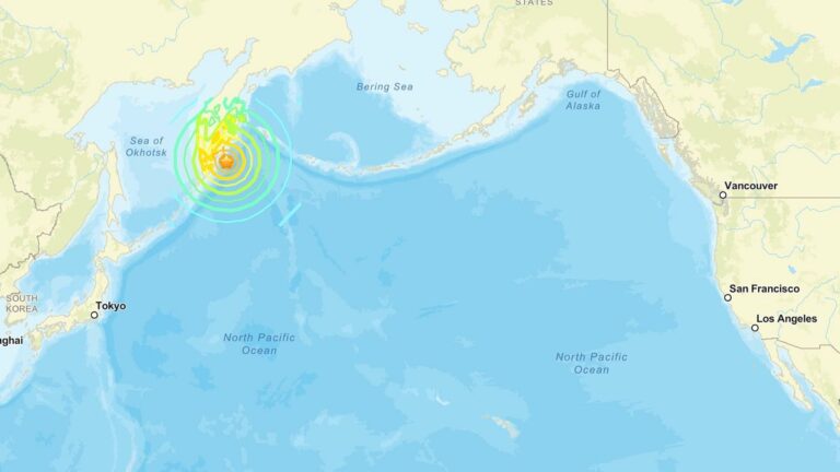 Rusya'nın doğusundaki deprem 8.8 büyüklük: Alaska'da Tsunami uyarısı