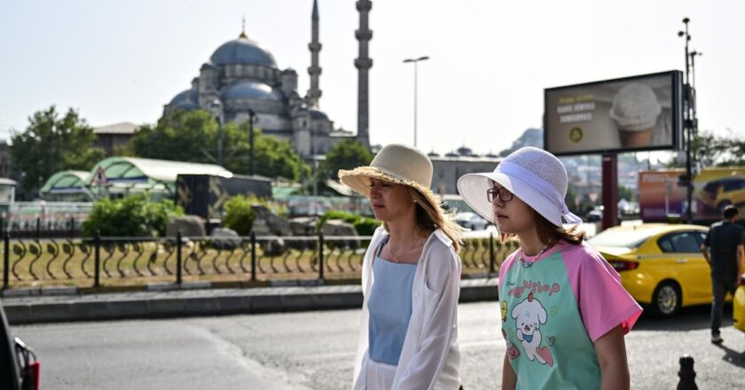 12 şehirde sıcaklıklar 40 derecenin üzerinde arttı
