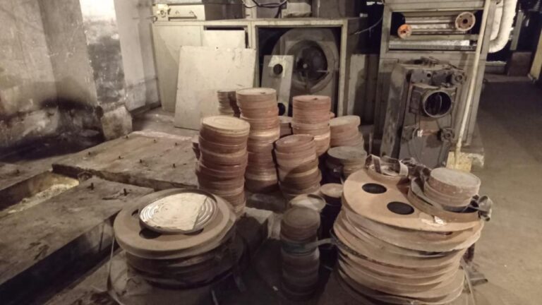 İki büyük sinema koleksiyonu korundu
