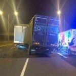 Arızalı TIR'a çarpan TIR sürücüsü hayatını kaybetti