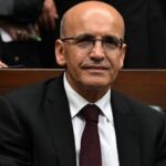 Bakan Şimşek: Daha az kırılganız