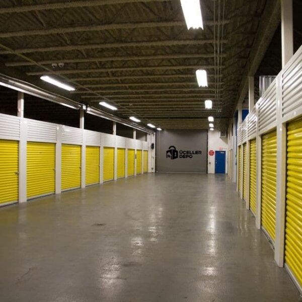 Profesyonel ev eşyası saklama alanı sayesinde emniyetli ve daha uzun vadeli depodlama hizmetleri