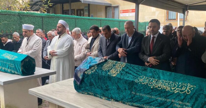 Pendik’teki Yangında Hayatını Kaybeden Üç Çocuğun Cenazesi Defnedildi